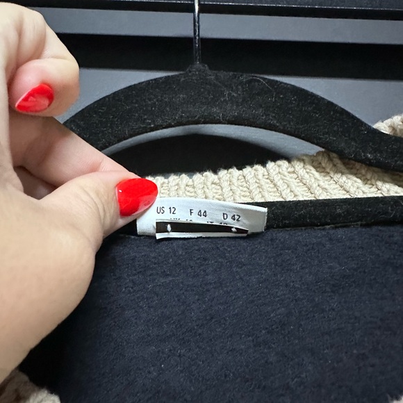 NWOT Akris Punto Dolman Sleeve Sweater Cream and navy US 12 - Picture 2 of 3